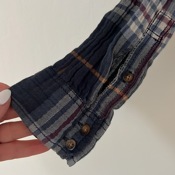 Abercrombie & Fitch flannel shirt ￼ - Picture 4 of 6